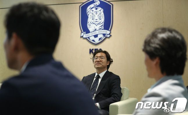 尤文官方公布了本场比赛的球员大名单，具体如下：门将：什琴斯尼、平索里奥、佩林后卫：布雷默、加蒂、达尼洛、桑德罗、怀森、鲁加尼、坎比亚索中场：洛卡特利、科斯蒂奇、麦肯尼、米雷蒂、小维阿、拉比奥特、卡维利亚、博恩德前锋：小基耶萨、弗拉霍维奇、米利克、伊尔迪兹、伊令